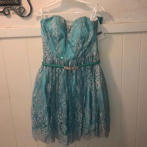 Strapless homecoming/prom dress